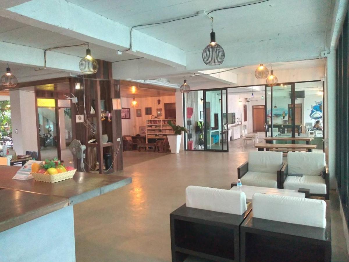 Baan Ampai Beach Hotel Hua Thanon  المظهر الخارجي الصورة